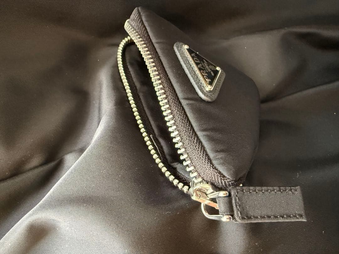 ※AMUAMUさま専用※PRADAプラダロゴプレートRe-Nylon