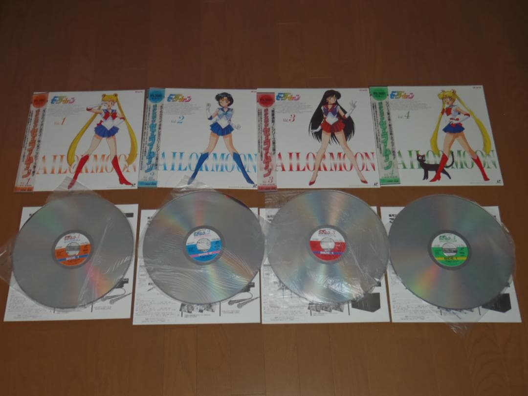 美少女戦士セーラームーン　ＬＤ１４枚セット　レーザーディスク