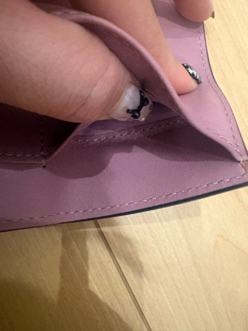 Dior ピンクレザー三つ折り財布