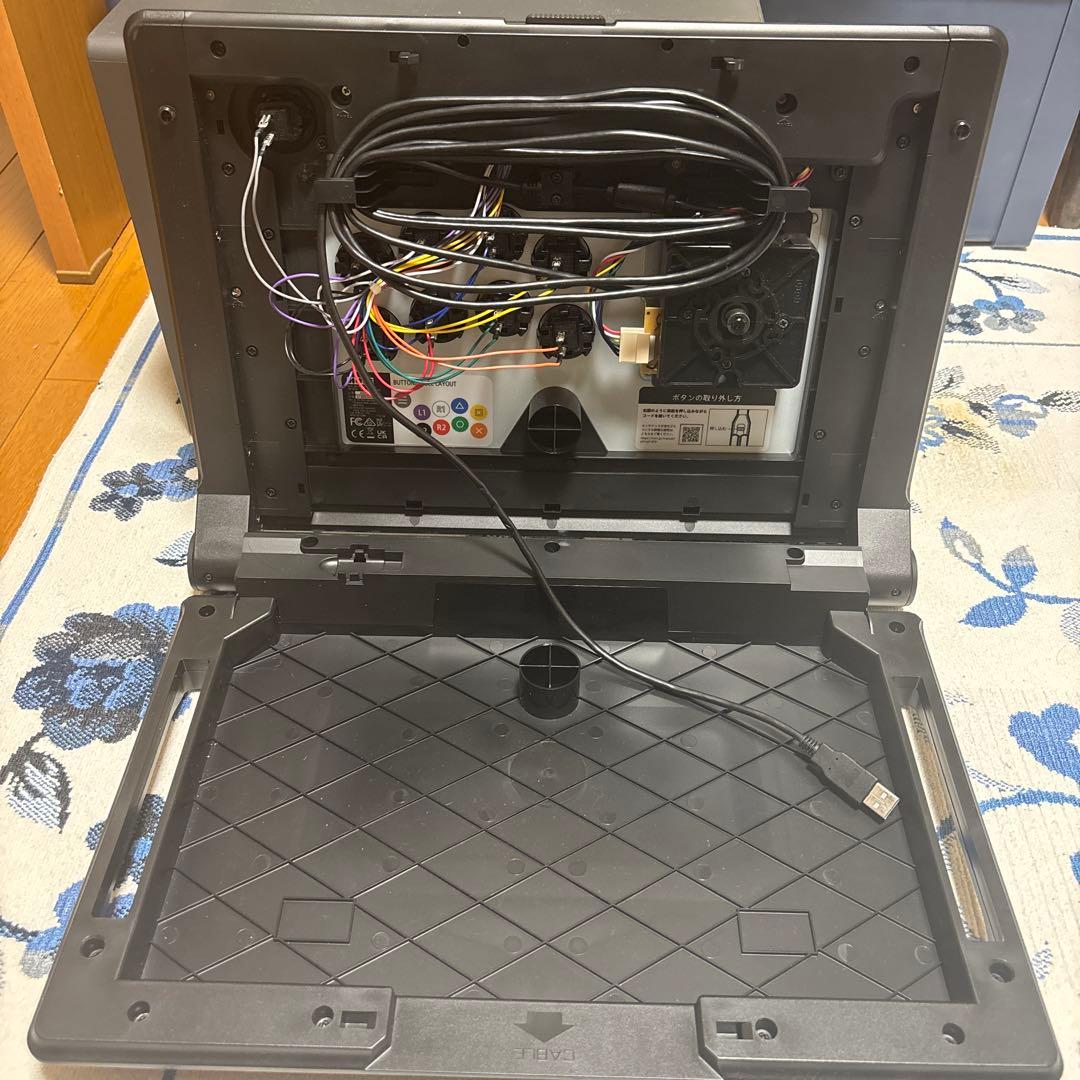 PS5 HORI ホリ ファイティングスティックα アーケードコントローラー