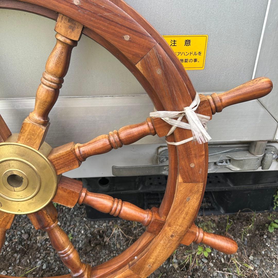 船　進行方向　操作　舵輪　だりん　操舵輪　そうだりん　木製 8本ハンドル
