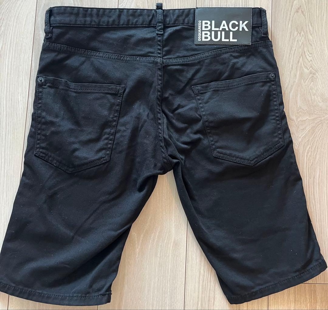 DSQUARED2 ブラックショートパンツ