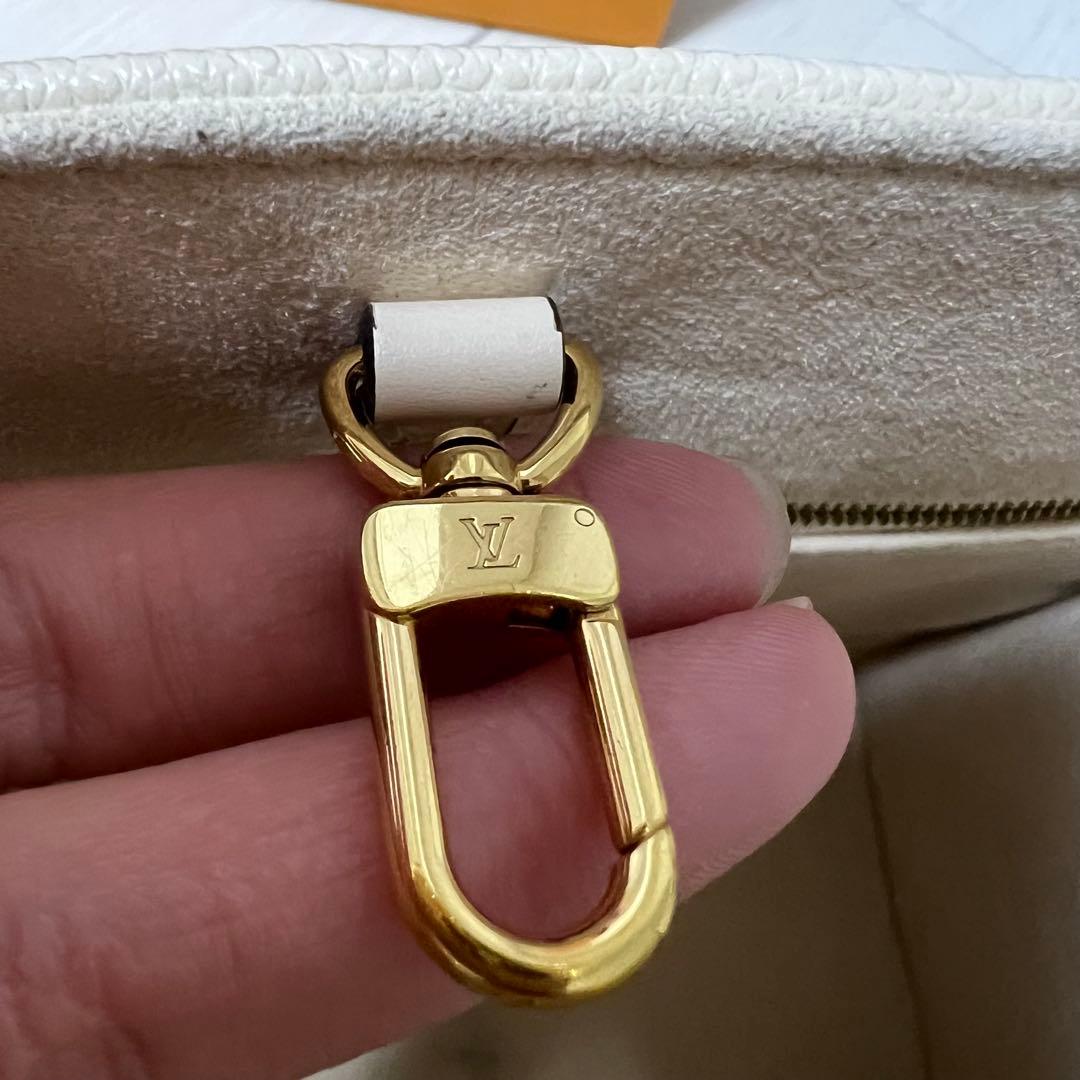 オンザゴー　PM M46569 アンプラント　クレーム　ホワイト