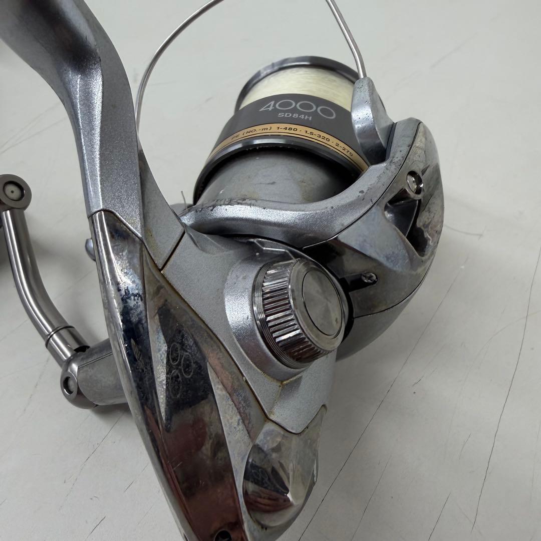 リール　2個セット　Daiwa FREAMS スピニングリール　シマノ　ナスキー