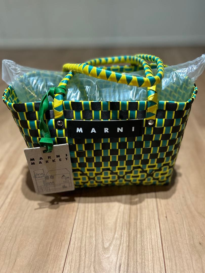 美品　マルニカゴバック