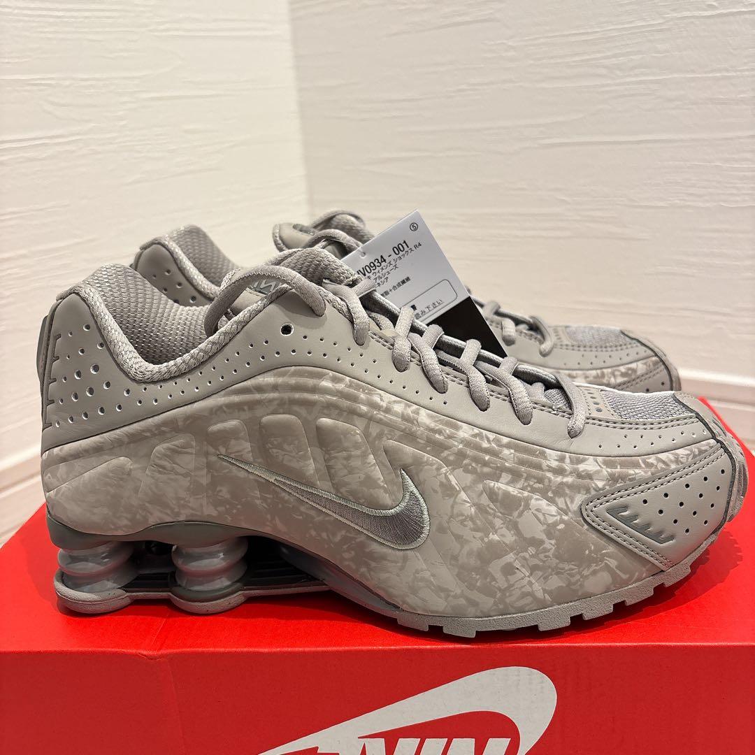 【希少】NIKE SHOX R4 新品 23.5cm