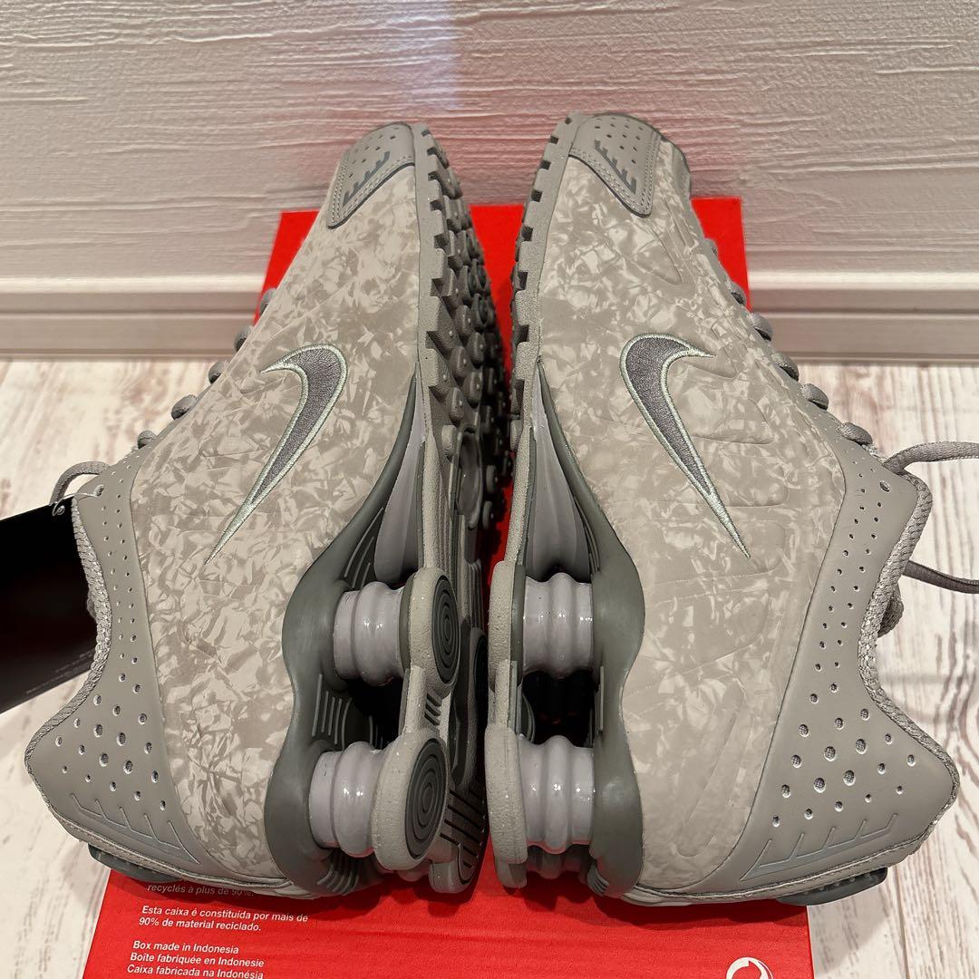 【希少】NIKE SHOX R4 新品 23.5cm