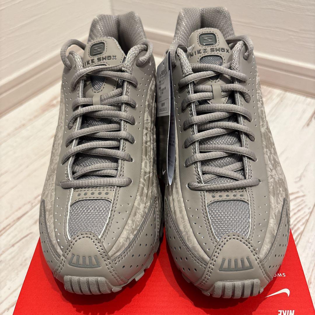 【希少】NIKE SHOX R4 新品 23.5cm
