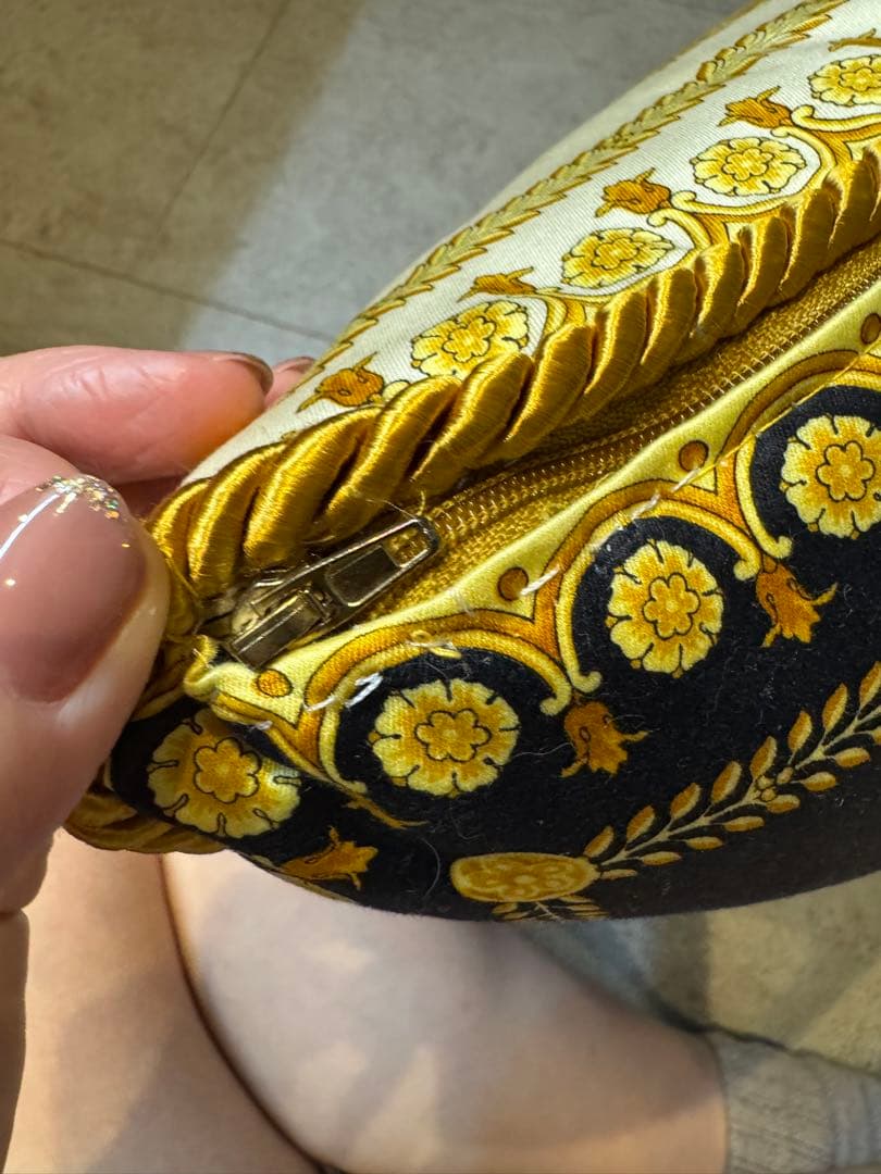 ヴェルサーチ　クッション　バロック