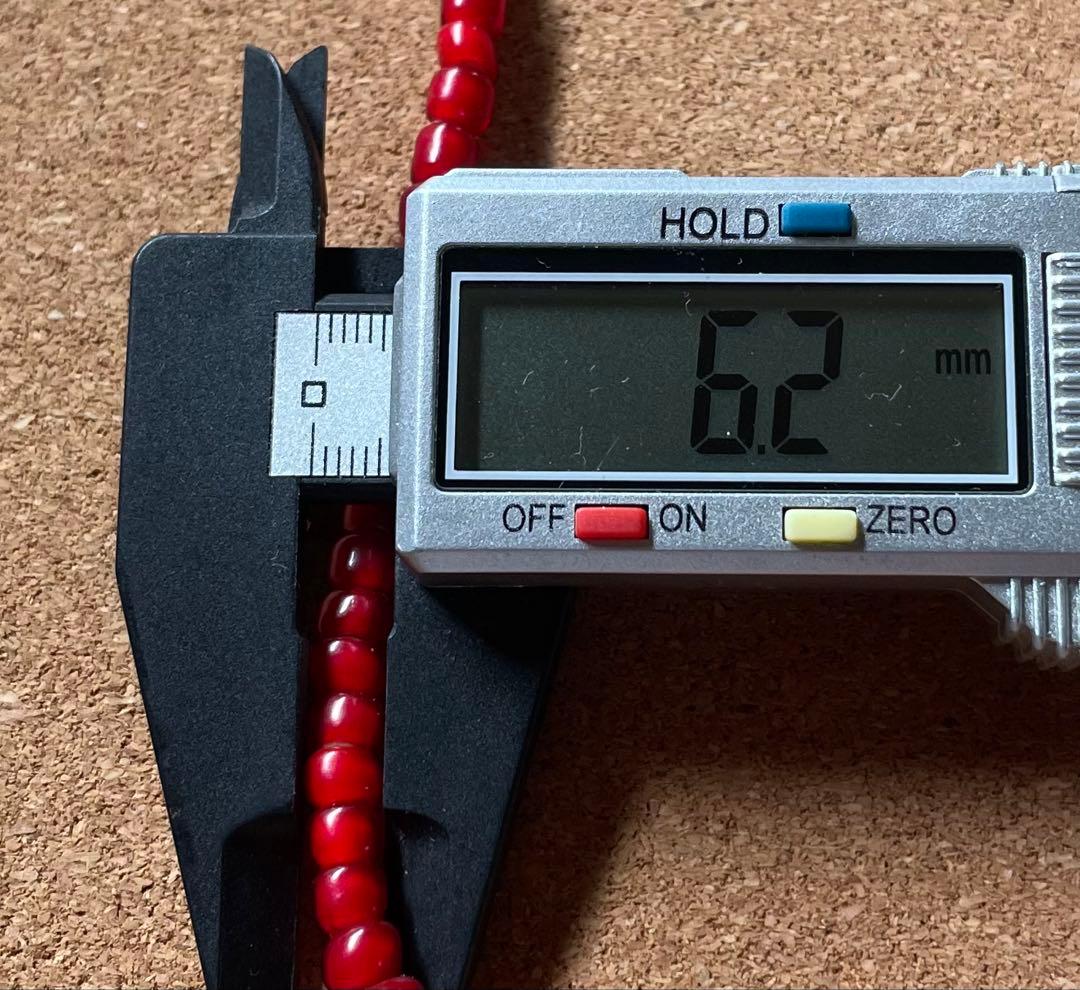 短期タイムセール！濃い赤！筒形、粒揃い　アンティーク　ホワイトハーツ