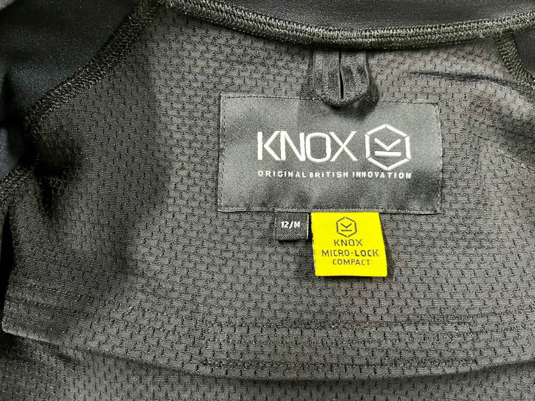 KNOX アクションプロ　ブラック インナープロテクター