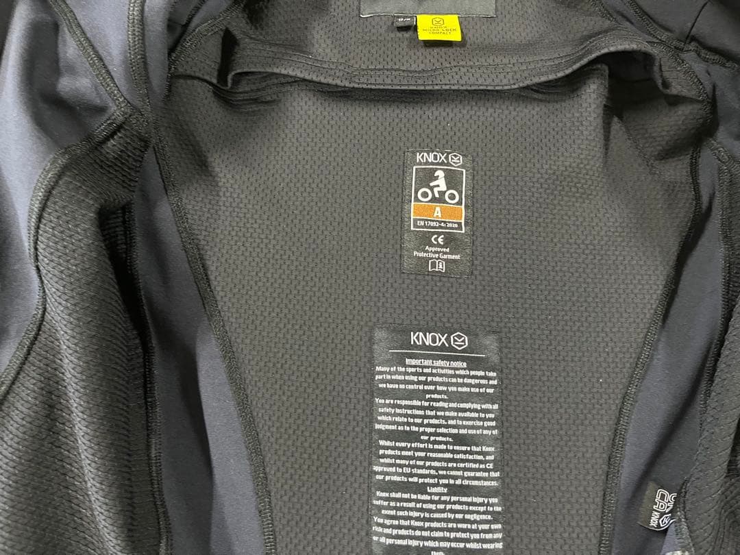 KNOX アクションプロ　ブラック インナープロテクター