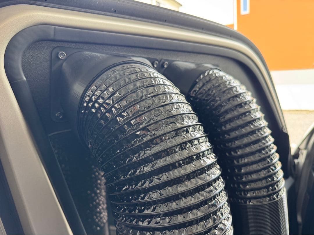 ハイエース用 エコフロー ウェイブ2 . 3 吸換気ダクトプレート 組立済 即納