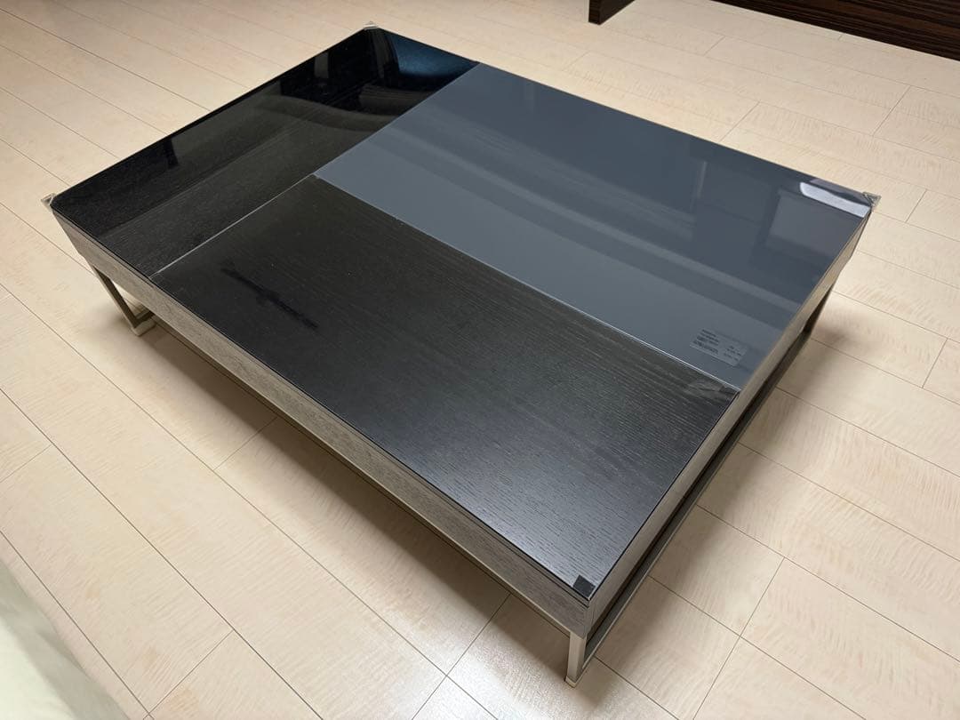 北欧デンマークのブランドBoConceptのChiva コーヒーテーブル