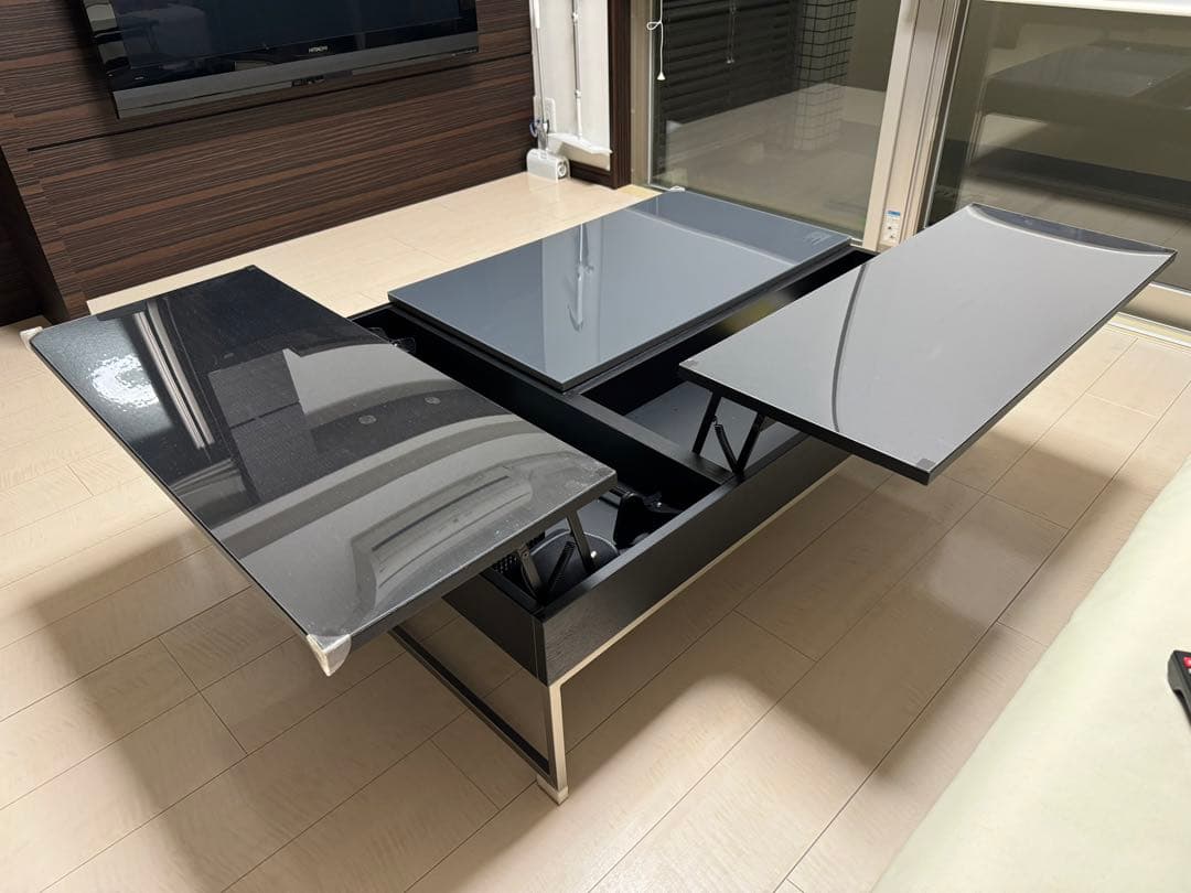 北欧デンマークのブランドBoConceptのChiva コーヒーテーブル