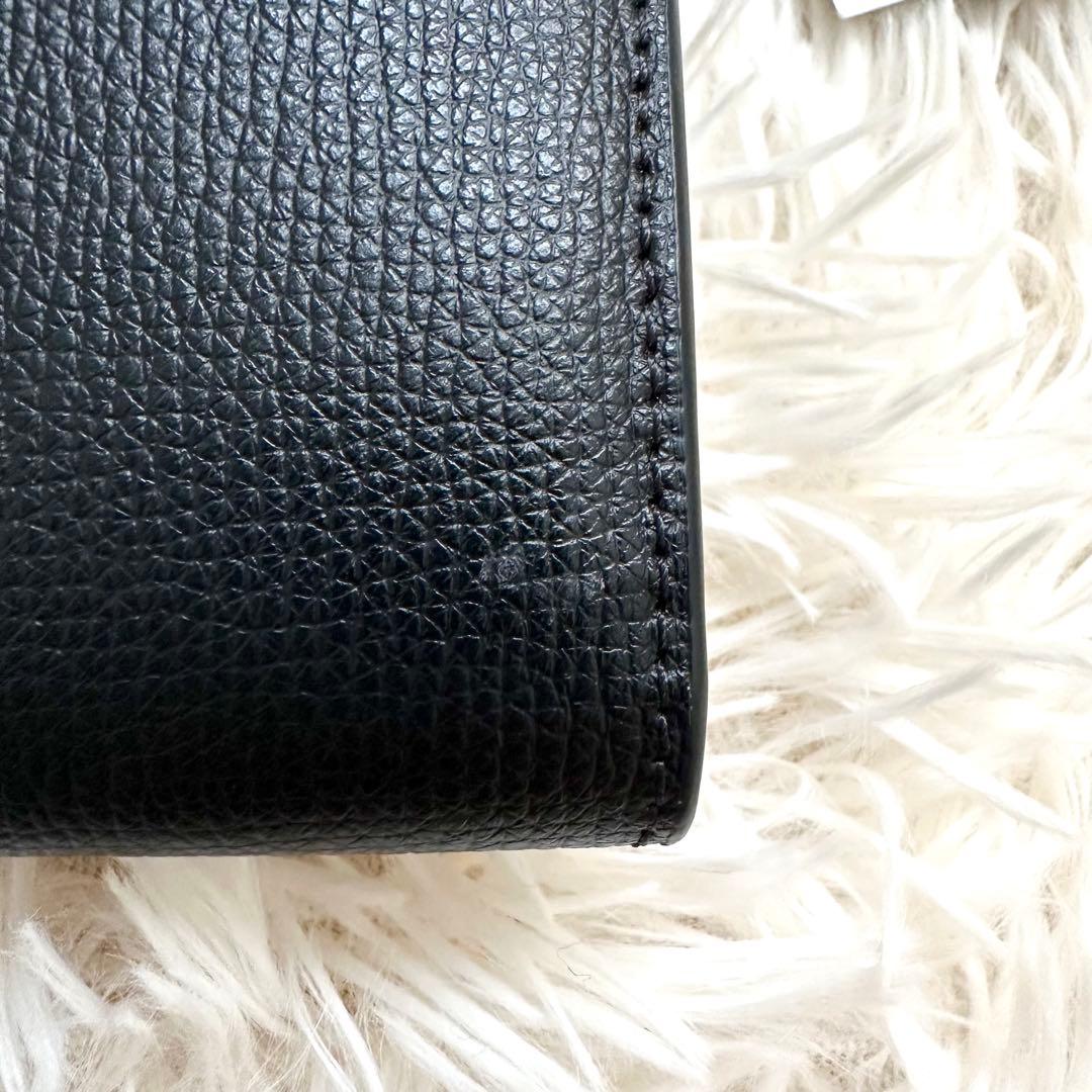 極美品✨️ケイトスペード フィービー ターンロックウォレット オン ア チェーン