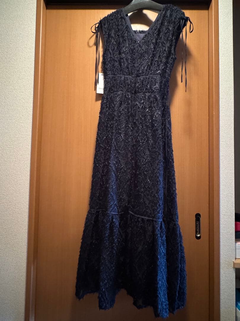 新品未使用タグ付き　SNIDELネイビードレス