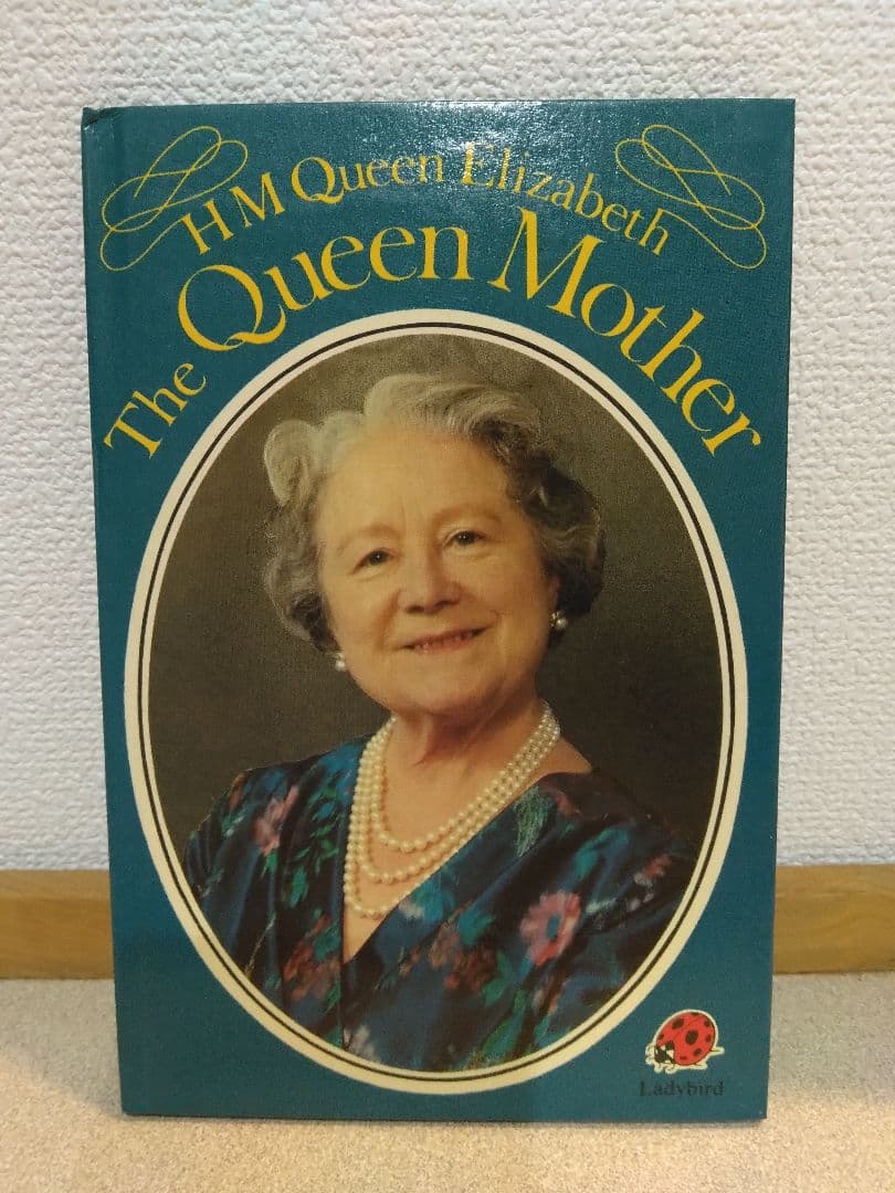 洋書  Family Ladybird Books