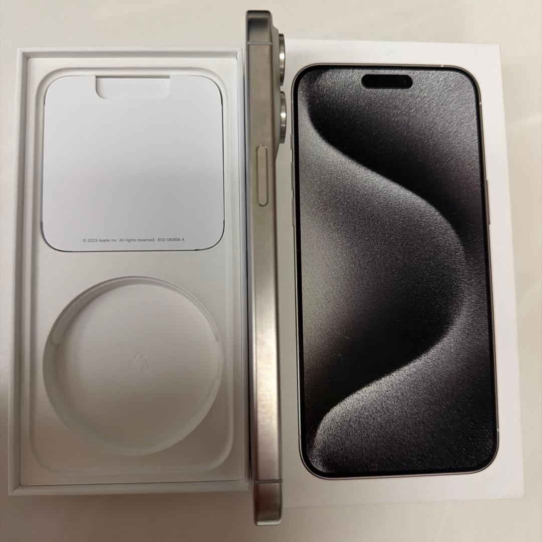 iPhone 15 Pro Max 256GB ホワイトチタニウム