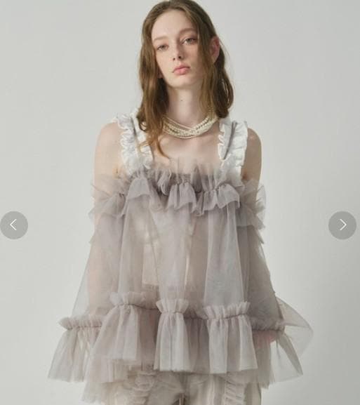 J1U　バイラベルエチュード★チュールボリュームフリルキャミソールチュニック