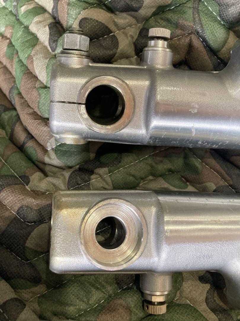 ハーレー39Φ純正フロントフォークアウター　綺麗