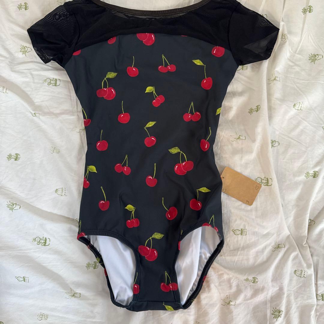 ☆新品未使用タグ付き⭐︎ラッキーレオ　レオタード