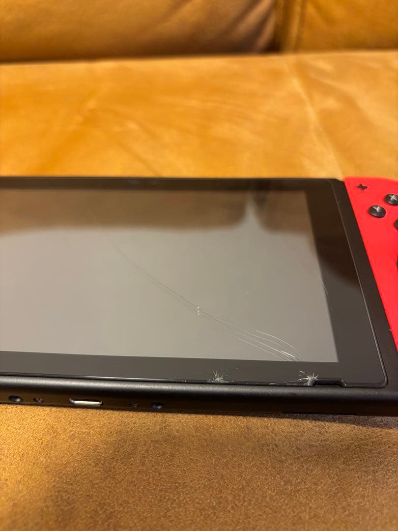 バ*ン様 【訳あり】Nintendo Switch 本体とワイヤレスコントローラ