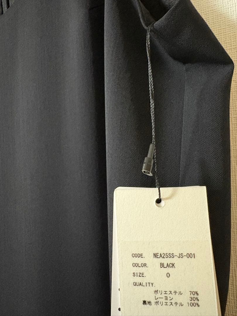 タグ付未使用 NEAU SLEEVELESS JUMPSUITオールインワン 黒