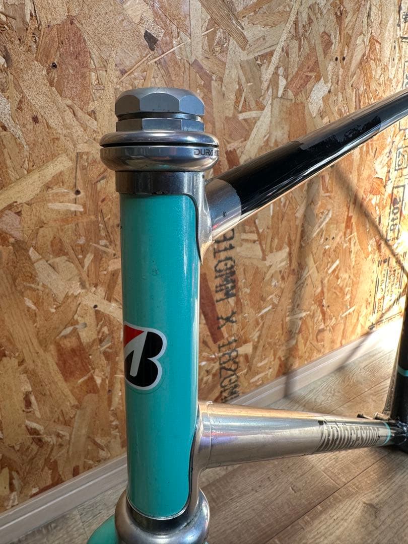 njsピストフレーム