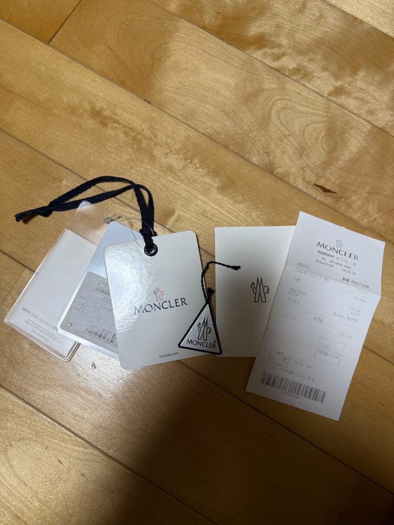 Moncler （モンクレール）　ダウンベスト