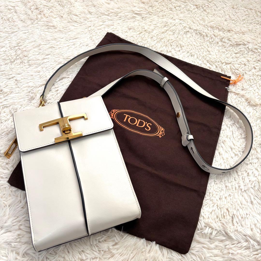 TOD'S トッズ スマホショルダーバッグ 金具 ロゴ金具 ロゴ型押し