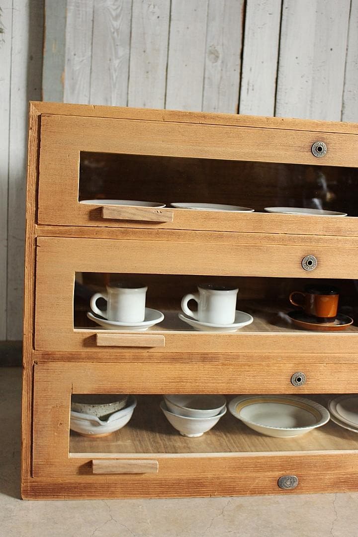 味のある前面ガラスの引き出し3段