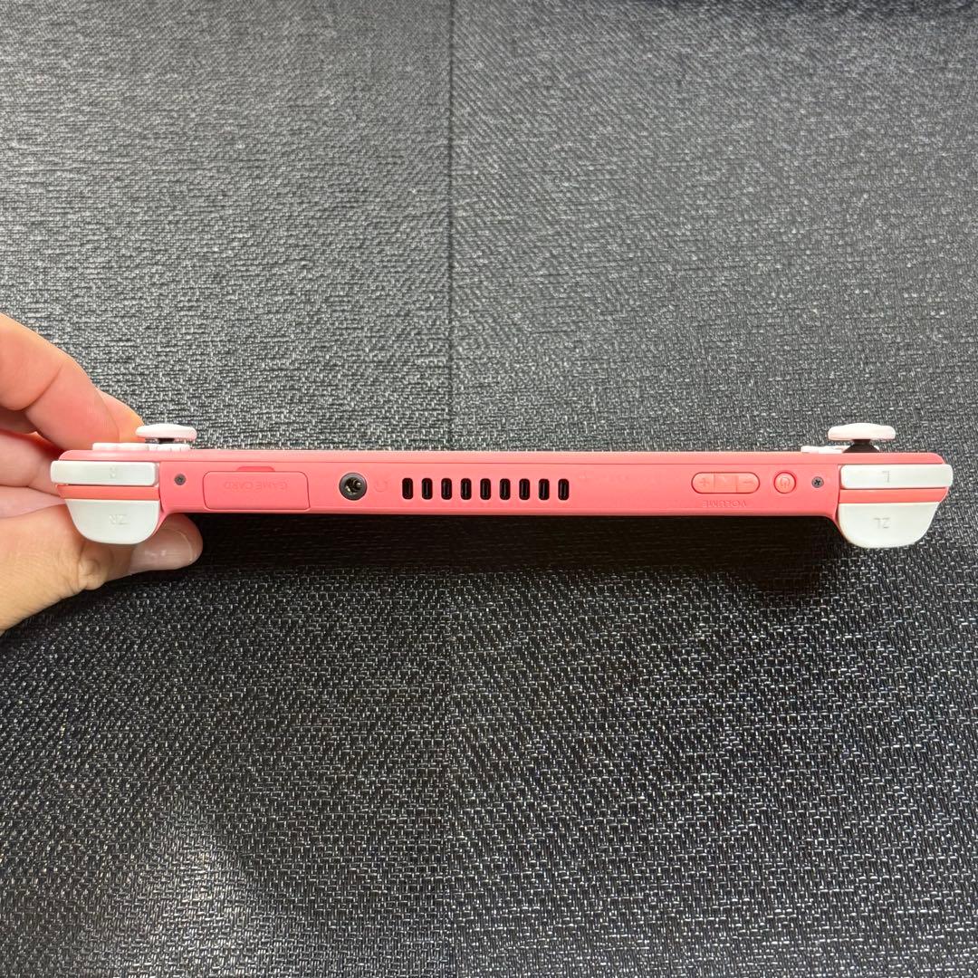 Nintendo Switch Lite本体コーラルピンク箱充電器専用ポーチ付き