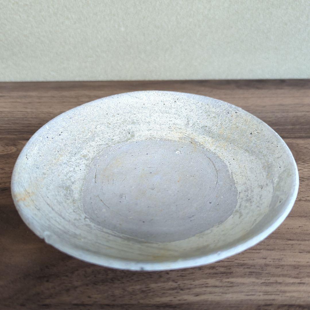 美濃白瓷皿（平安時代）発掘品