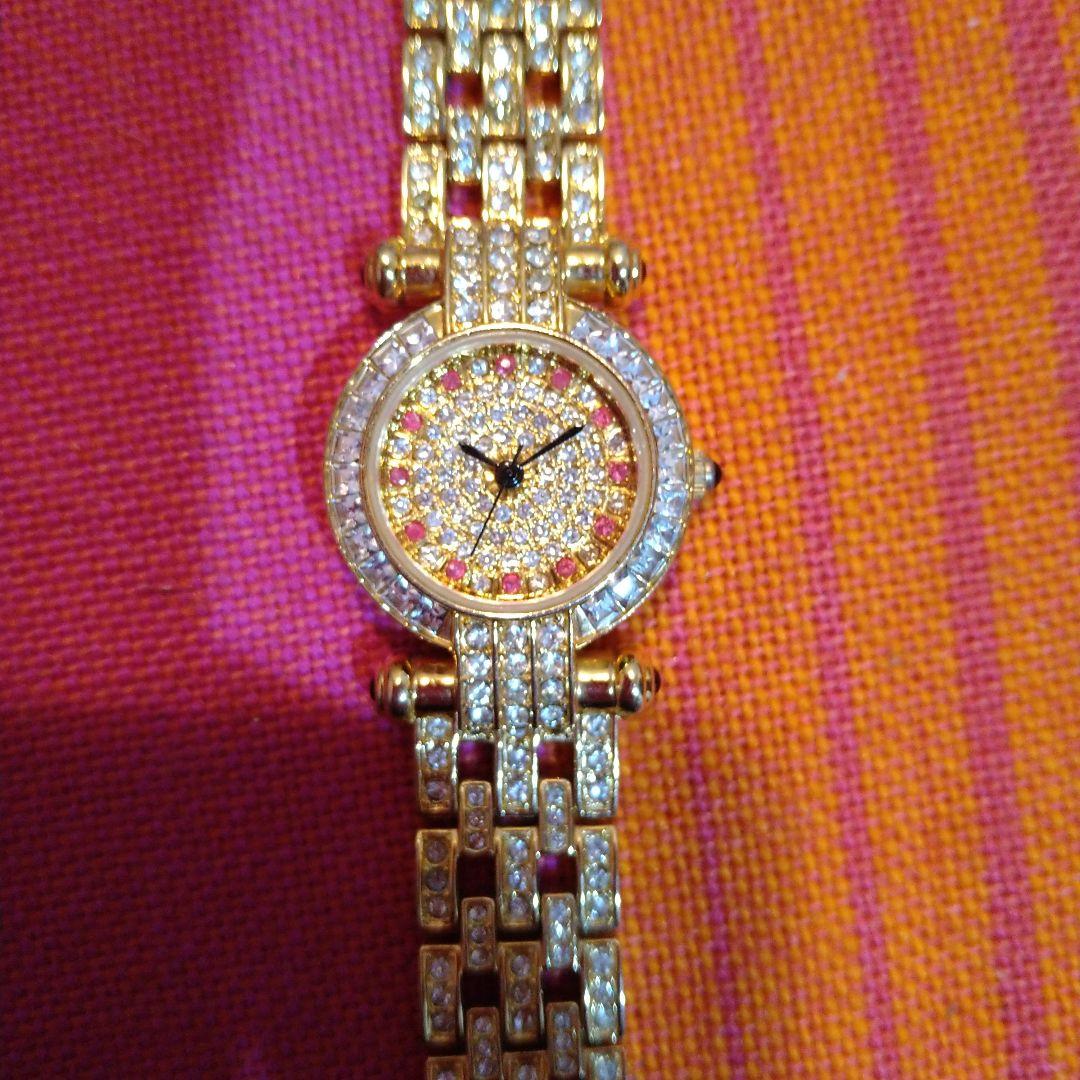 ピンクの猫です‼️Louis Lasserre 腕時計