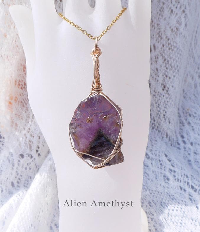高品質 エイリアンアメジスト ペンダント◇