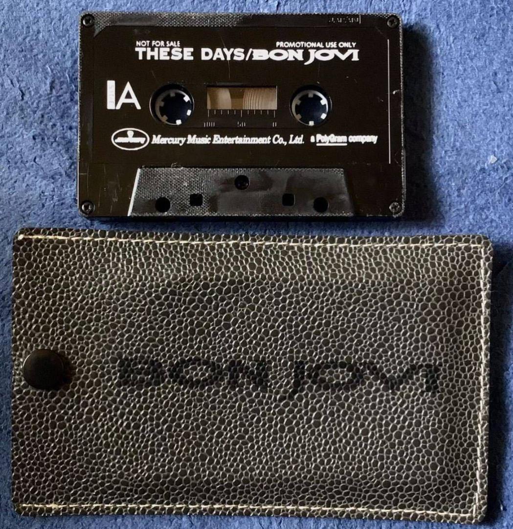 入手困難 レザーケース入 カセットテープ★ボン・ジョヴィ / ジーズ・デイズ