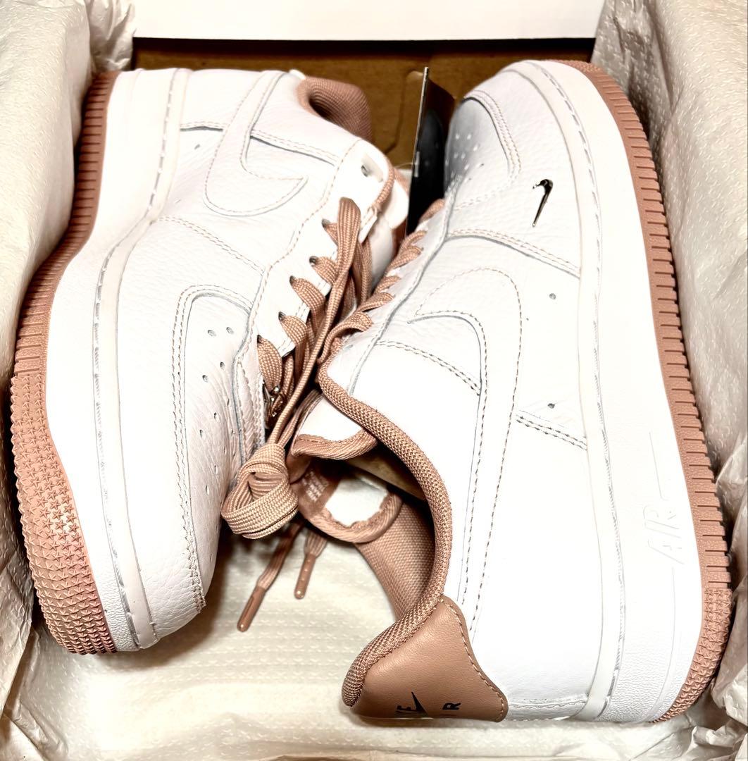 ■新品24.5cm■ナイキ エア フォース 1 07 ミニジュエル メタルロゴ