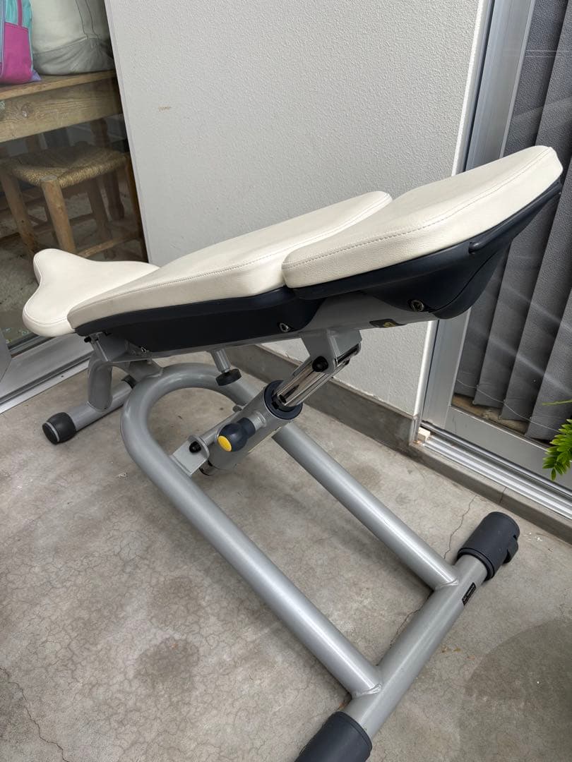 キク テクノジム　トレーニングベンチ