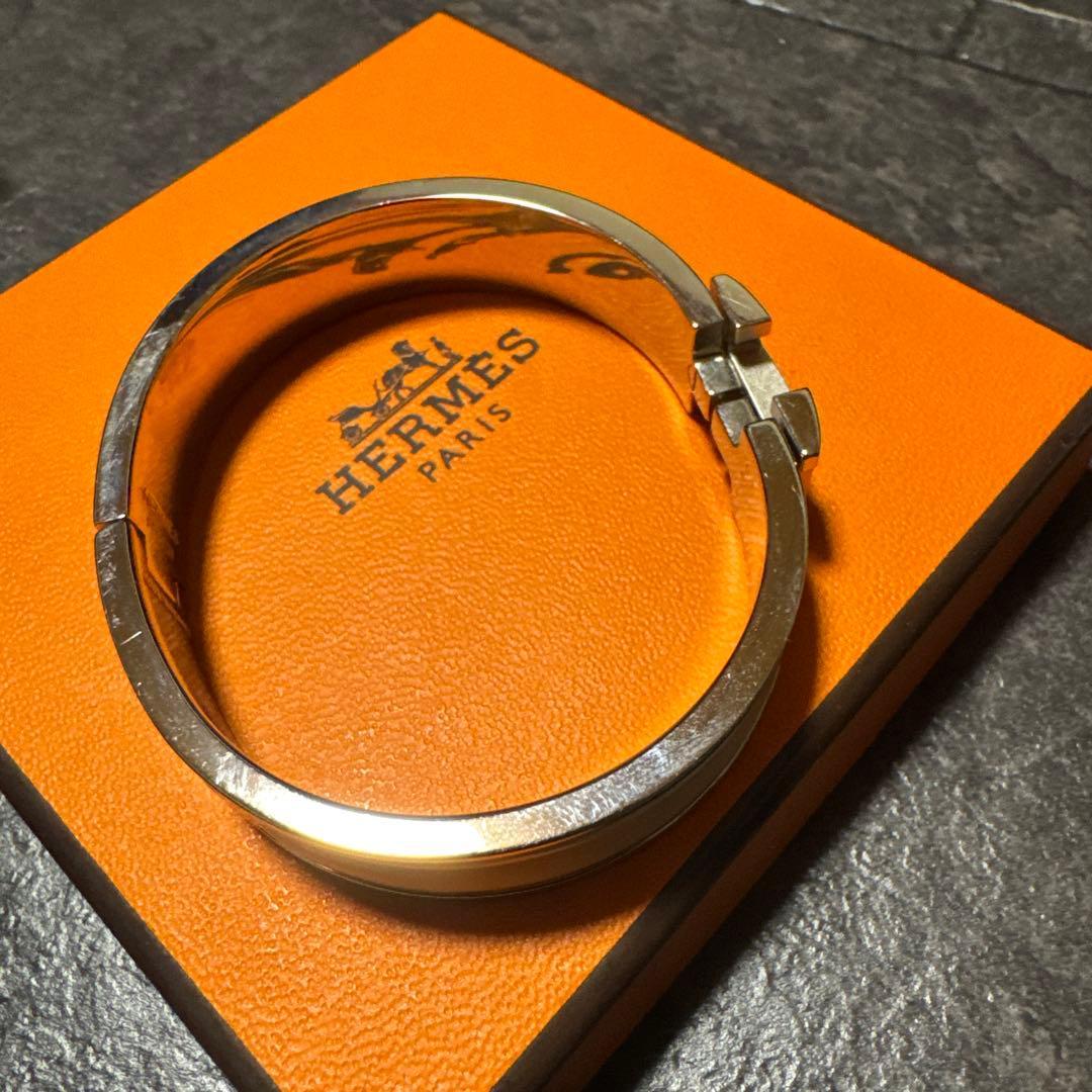 HERMES ホワイト・シルバーバングル
