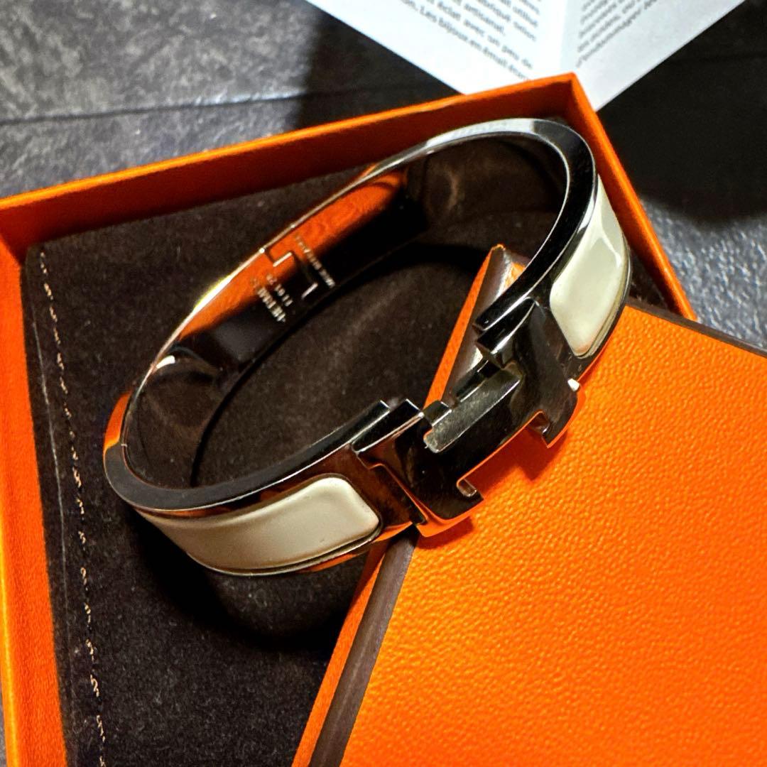 HERMES ホワイト・シルバーバングル