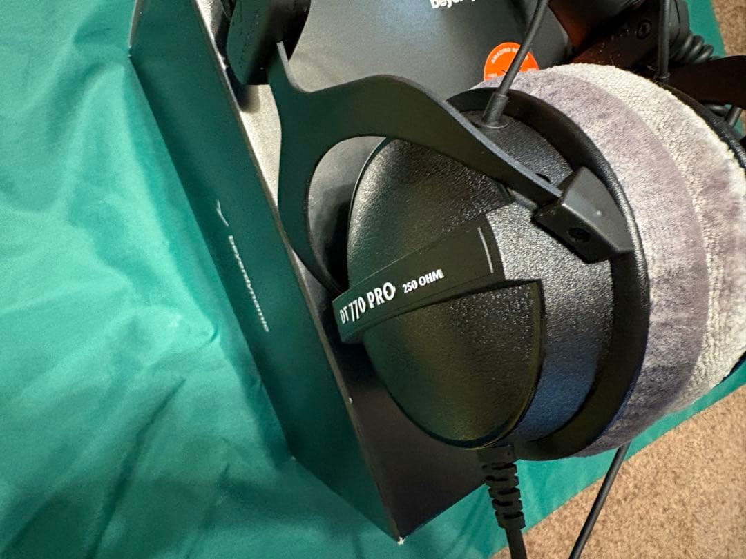 beyerdynamic DT770PRO 250Ω 密閉型モニターヘッドホン