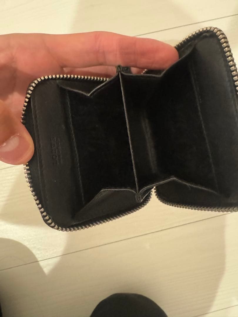 LOEWE ブラックレザーケース