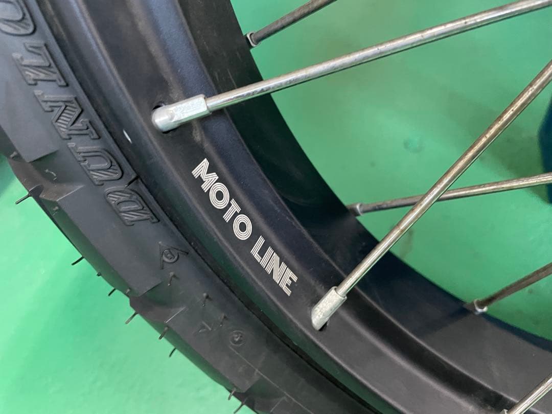 CT125　ハンターカブ　モトライン　チューブレスホイール　タイヤセット