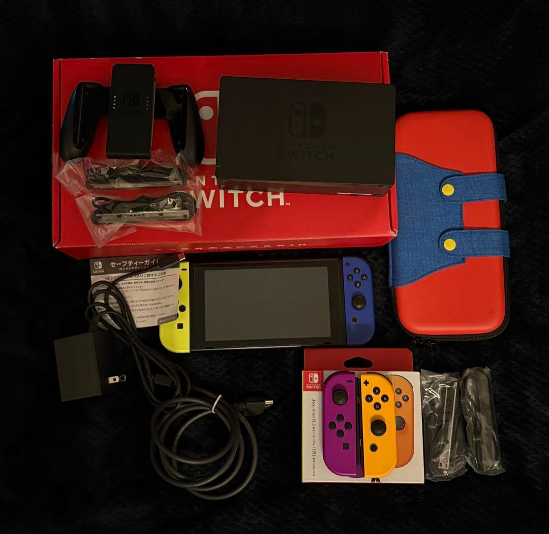 Nintendo Switch 本体とジョイコンセット★収納ケース付き