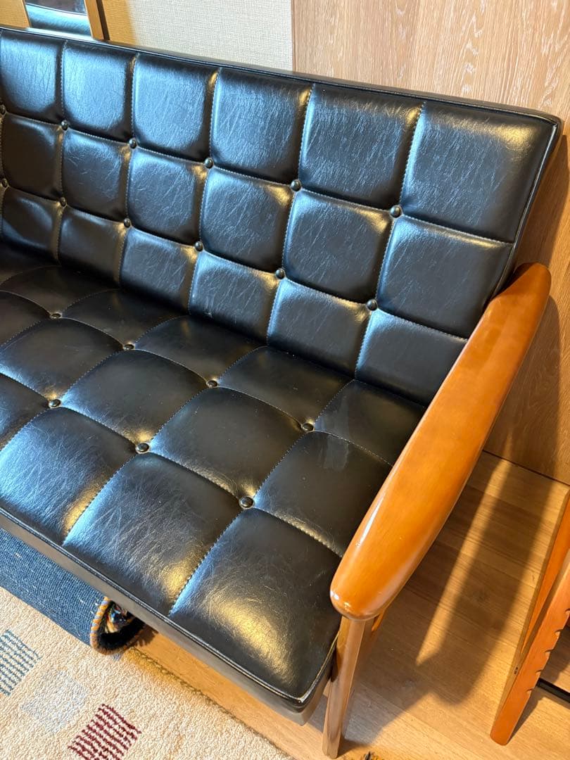 カリモク60 Kチェア 2シーター・スタンダードブラック　ソファ　最終価格です