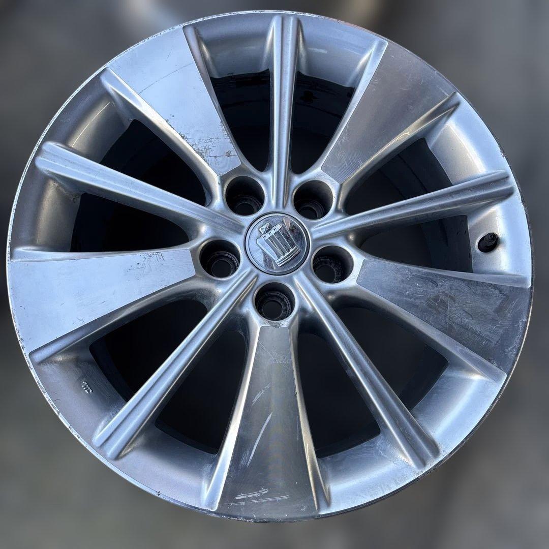 トヨタ 200系クラウンハイブリッド 純正 18インチ 4本 傷多数あり