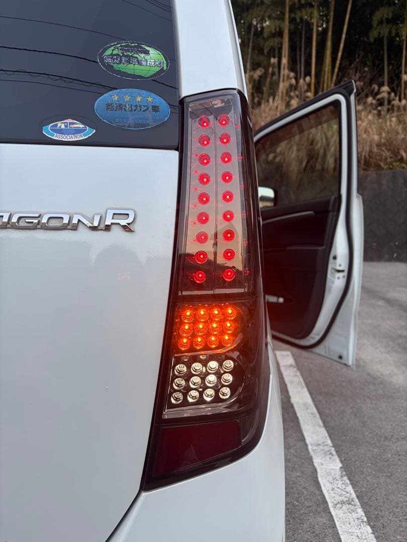 MH23SワゴンR LEDスモークテールランプ