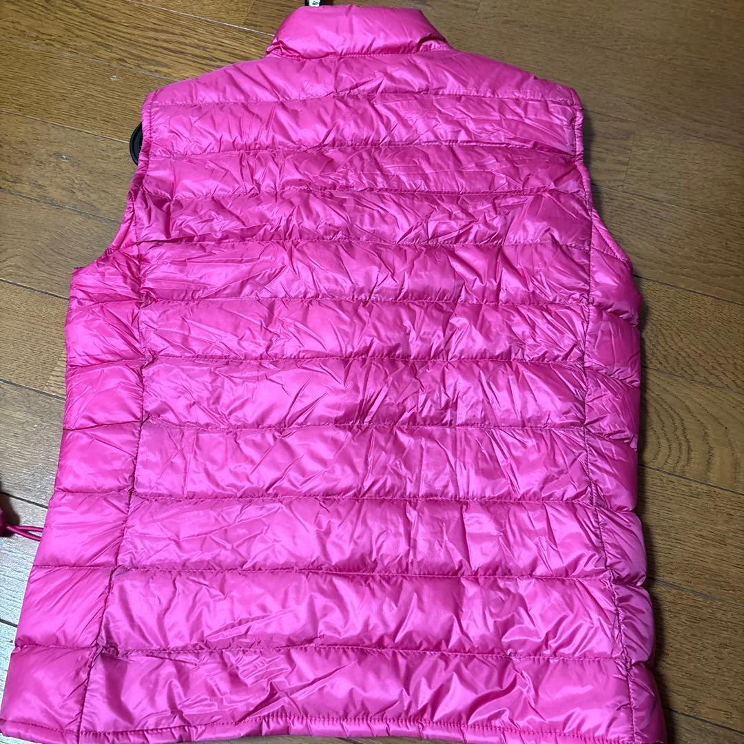 MONCLER ピンク ダウンベスト　美品