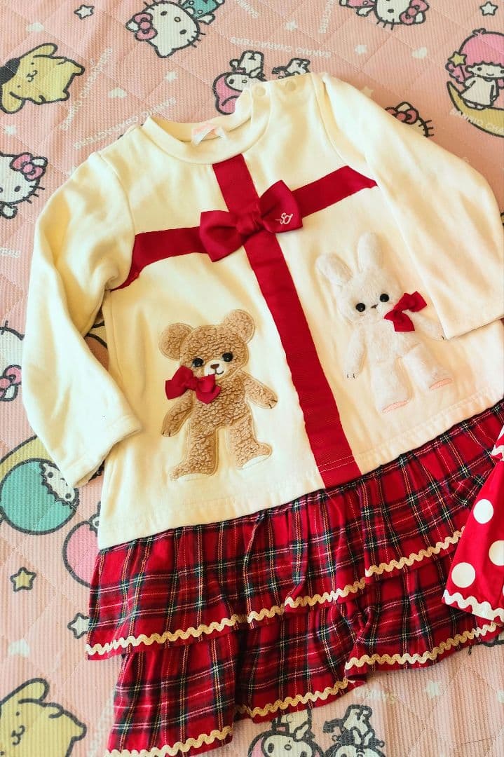 シャーリーテンプル　クマとウサギ刺繍のワンピース